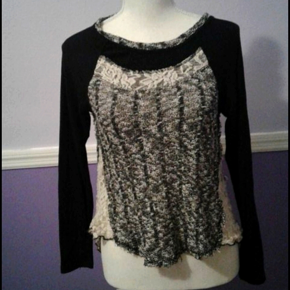 Almost Famous Black & Cream Multipattern Laced Long Sleeve Top